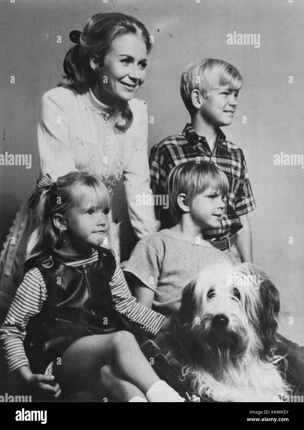 Die Besetzung der Fernsehserie „Nanny and the Professor“ aus dem Jahr 1970 erweckte die charmante und unbeschwerte Familienkomödie zum Leben. Die Show zeigte Schauspieler, die einzigartige Charaktere in einer skurrilen Umgebung darstellten. Stockfoto