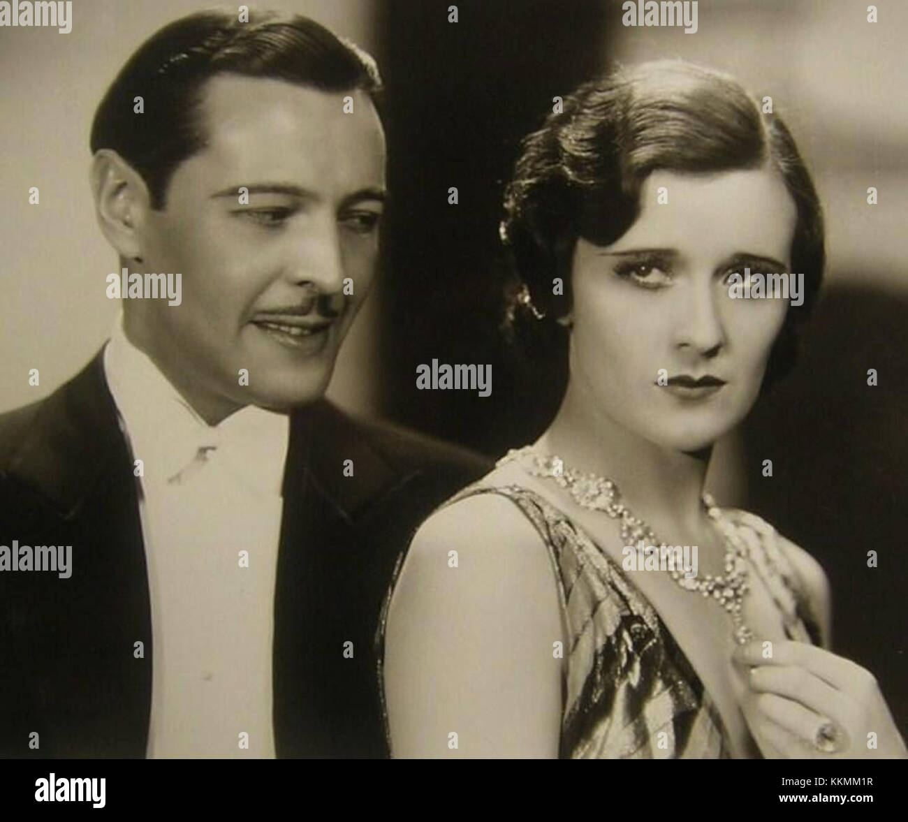 In dem 1931 erschienenen Film *The Lady refuses* spielen Ivan Lebedeff und Margaret Livingston eine dramatische Szene. Der Film fängt die Spannung und Intrige des filmischen Erzählens der 1930er-Jahre ein und spiegelt die kulturellen Themen dieser Zeit wider. Stockfoto