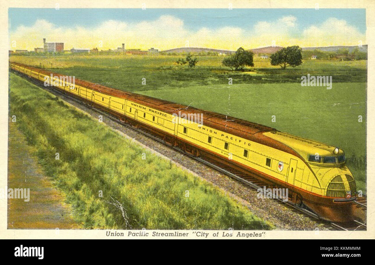 Eine Postkarte aus dem Jahr 1936 mit dem Union Pacific M-10002 City of Los Angeles, einem luxuriösen, stromlinienförmigen Personenzug. Der Zug war bekannt für sein Design, das die Eleganz des Bahnverkehrs in den 1930er Jahren veranschaulichte Stockfoto