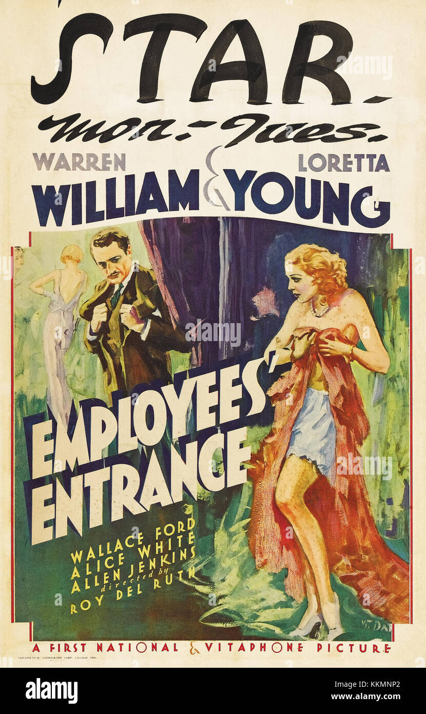 Ein Vintage-Poster mit dem Titel 'Employees' Entrance 03', möglicherweise aus dem frühen bis Mitte des 20. Jahrhunderts, das einen nur für Mitarbeiter bestimmten Eingang mit Schwerpunkt auf industriellen oder kommerziellen Umgebungen zeigt. Das Poster betont wahrscheinlich die Trennung von öffentlichen und Mitarbeiterräumen, wie sie an vielen historischen Arbeitsplätzen zu sehen ist. Stockfoto