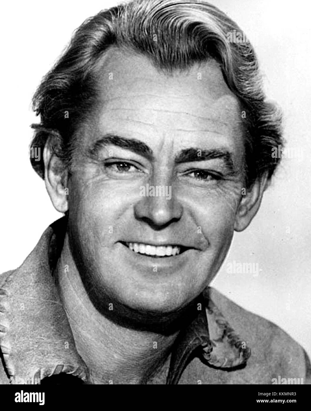 Alan Ladd war ein populärer US-amerikanischer Schauspieler, der in den 1940er und 1950er Jahren für seine Rollen in Film Noir und Western bekannt war Seine Auftritte waren geprägt von seinem ruhigen Auftreten und seiner starken Präsenz auf der Leinwand. In dieser Zeit wurde er zu einem führenden Mann in Hollywood. Stockfoto