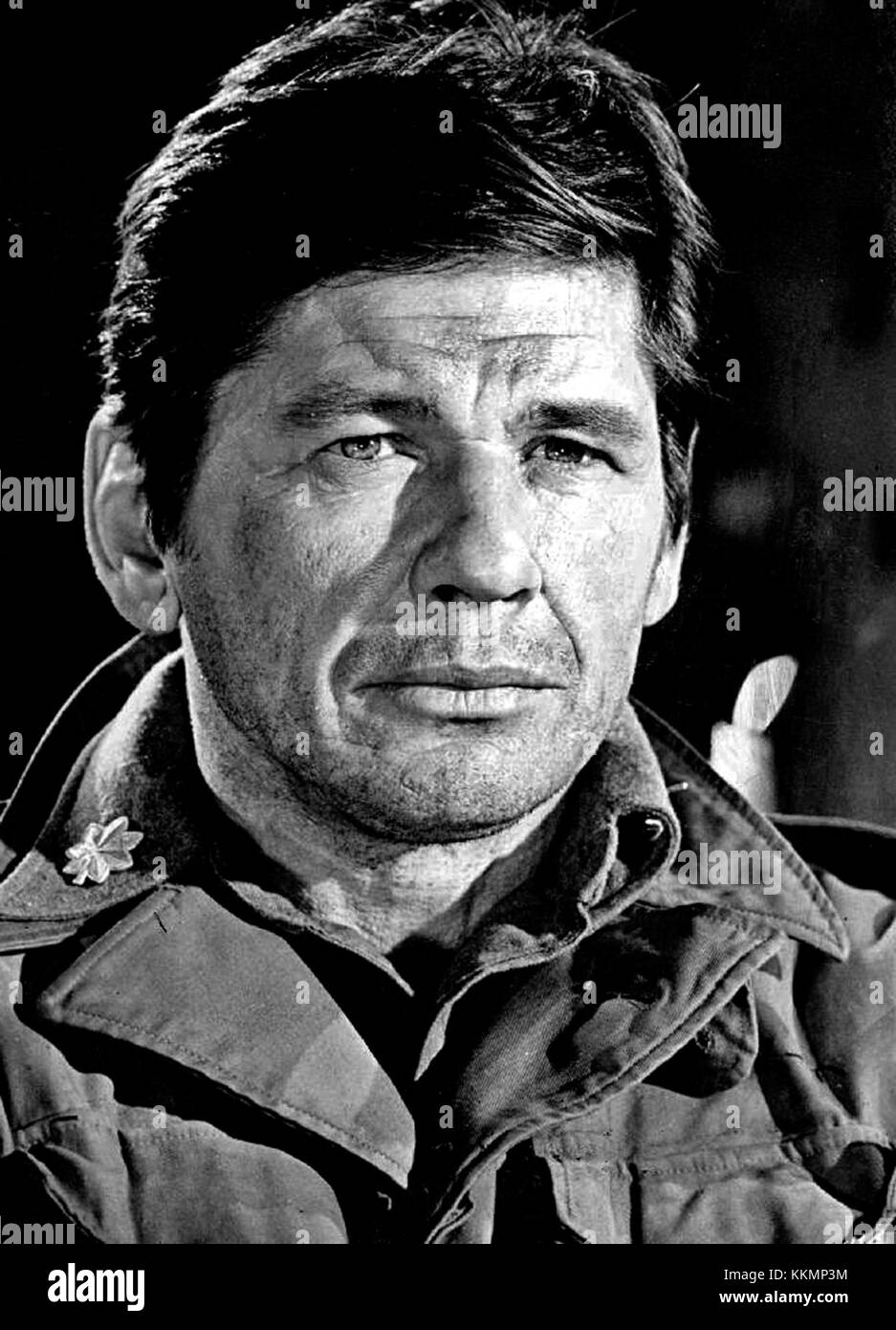 Charles Bronson, ein bekannter amerikanischer Schauspieler, wurde vor allem in den 1960er Jahren durch seine Rollen in Action- und Western-Filmen bekannt Seine Karriere ist geprägt von starken Leistungen in harten, harten Rollen. Stockfoto