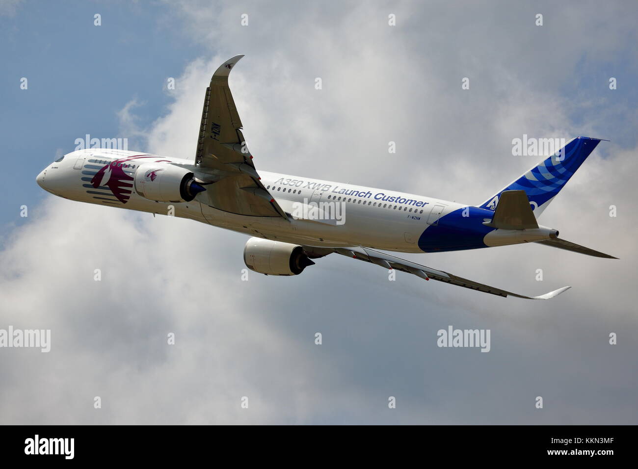 Katar Airbus A350 XWB f-wznw auf der Farnborough Airshow 2014 gezeigt Stockfoto