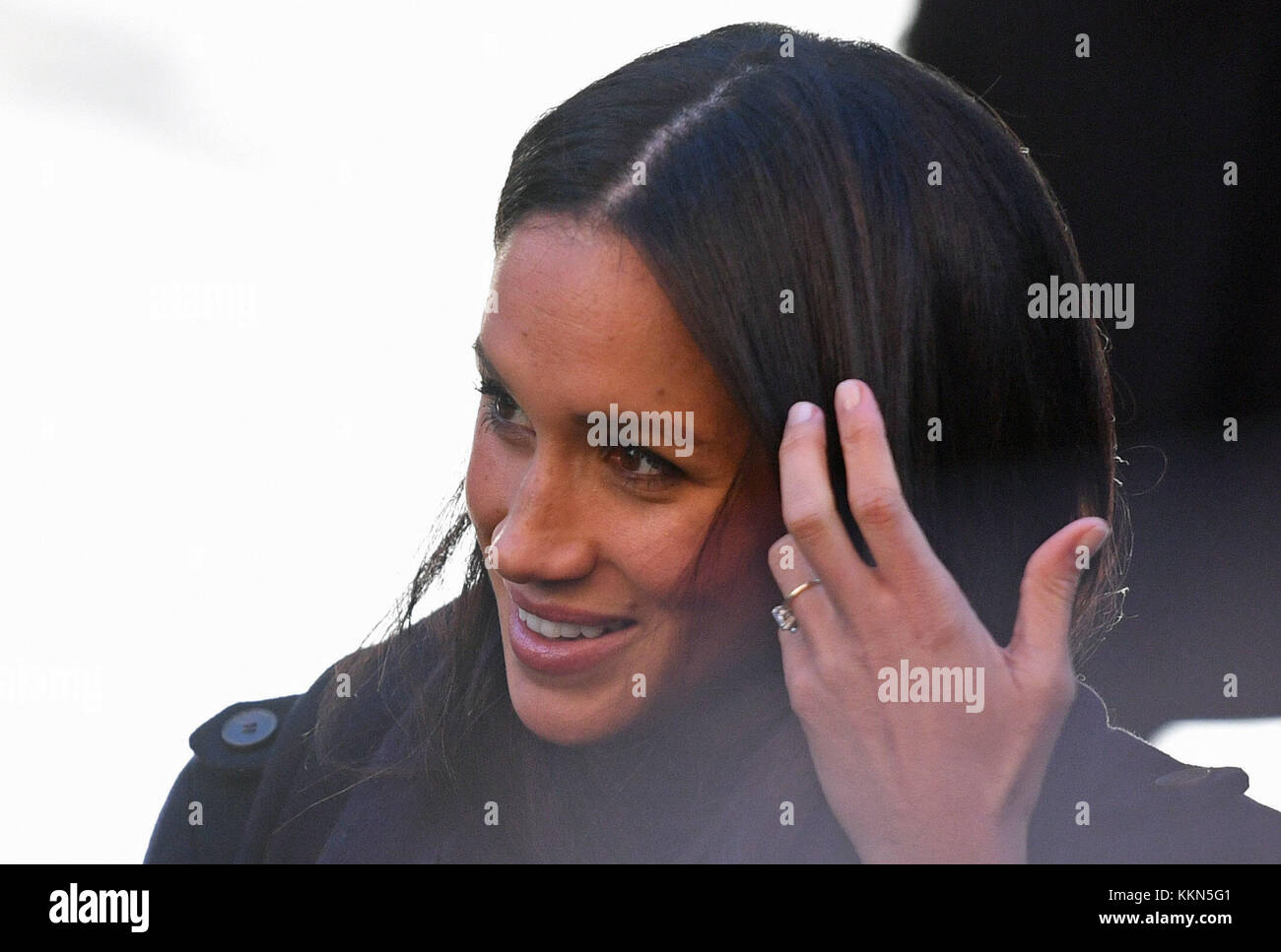 Meghan Markle Verlassen des Zeitgenössischen in Nottingham, Nottingham, nach der Teilnahme an einer Terrence Higgins Trust Welt-AIDS-Tag liebe Messe auf ihrem ersten offiziellen Engagement zusammen. Stockfoto