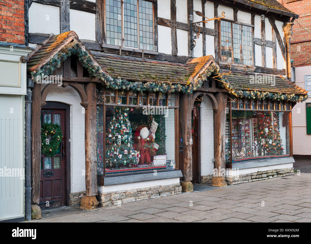Der Nussknacker Weihnachten shop Anzeige am frühen Morgen in Stratford-upon-Avon, Warwickshire, England. HDR Stockfoto