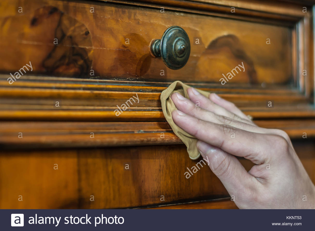 Antique Furniture Cleaning Stockfotos Antique Furniture Cleaning
