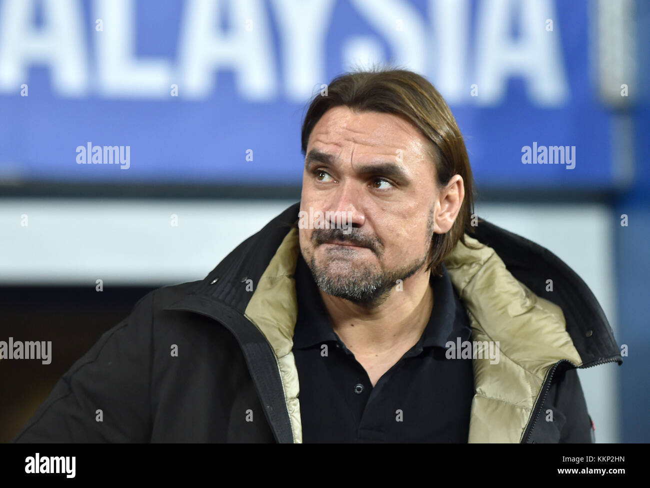 Norwich City Manager Daniel Farke vor dem Sky Bet Championship-Spiel im Cardiff City Stadium, Cardiff. PRESSEVERBAND Foto Datum: Freitag, 1. Dezember 2017. Siehe PA Geschichte FUSSBALL Cardiff. Bildnachweis sollte lauten: Simon Galloway/PA Wire. RESTICTIONS: Keine Verwendung mit nicht autorisierten Audio-, Video-, Daten-, Regal-Listen, Club/Liga-Logos oder „Live“-Diensten. Online-in-Match-Nutzung auf 75 Bilder beschränkt, keine Videoemulation. Keine Verwendung in Wetten, Spielen oder Veröffentlichungen für einzelne Vereine/Vereine/Vereine/Spieler. Stockfoto