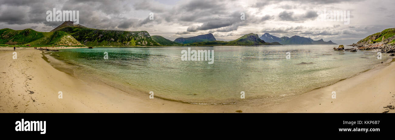 Lofoten Inseln Strand Szene - alles, was fehlt, sind die sonnenanbeter Stockfoto