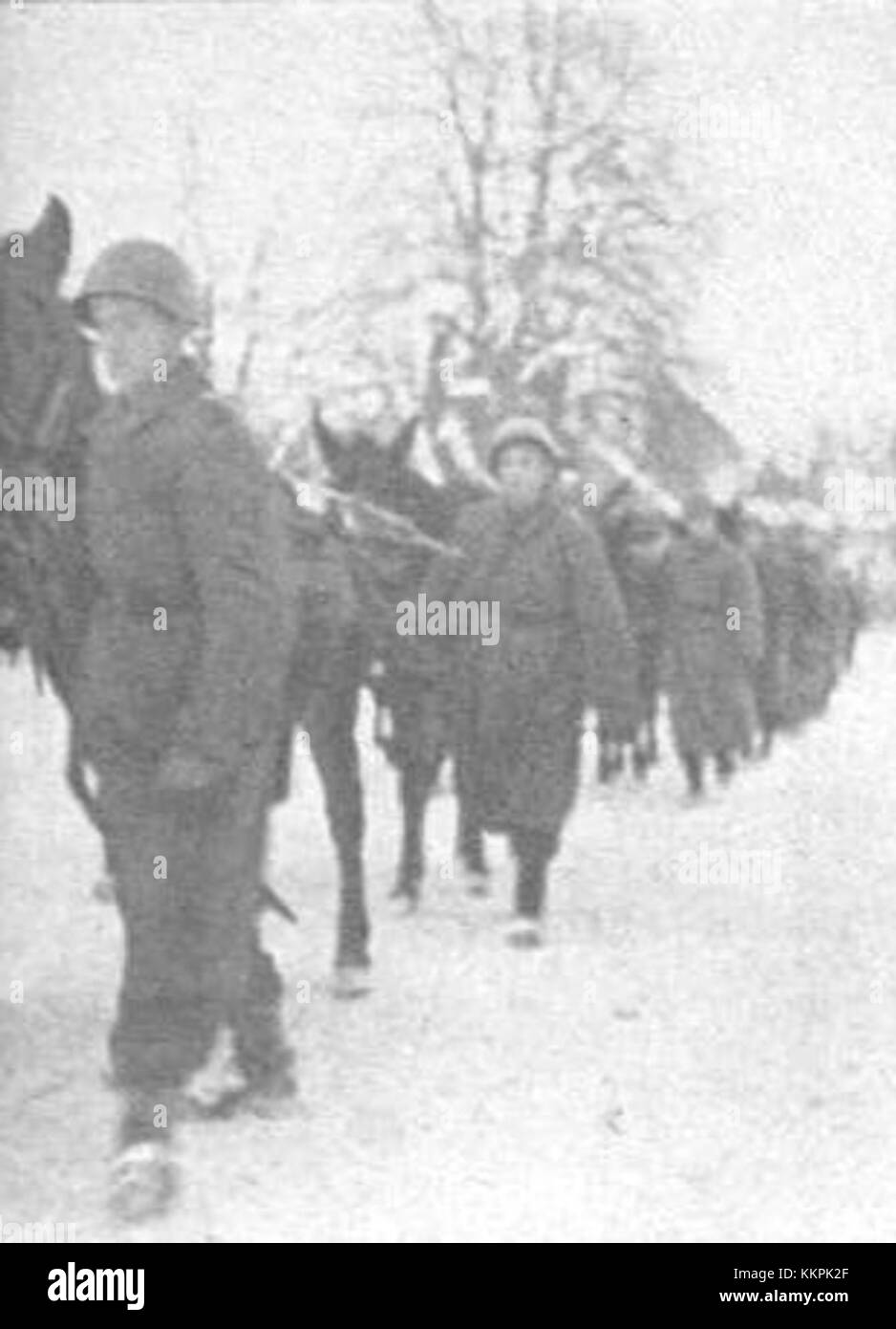 Mimohod domobrancev bedeutet "Marsch der Hauswache". Es bezieht sich auf einen militärischen oder zeremoniellen marsch der HomeGuard-Einheiten in bestimmten Ländern, der in der Regel als Teil der nationalen Verteidigung oder von Gedenkveranstaltungen durchgeführt wird. Der Begriff wird oft mit historischen Militärpraktiken oder nationalen Feiern in Verbindung gebracht. Stockfoto