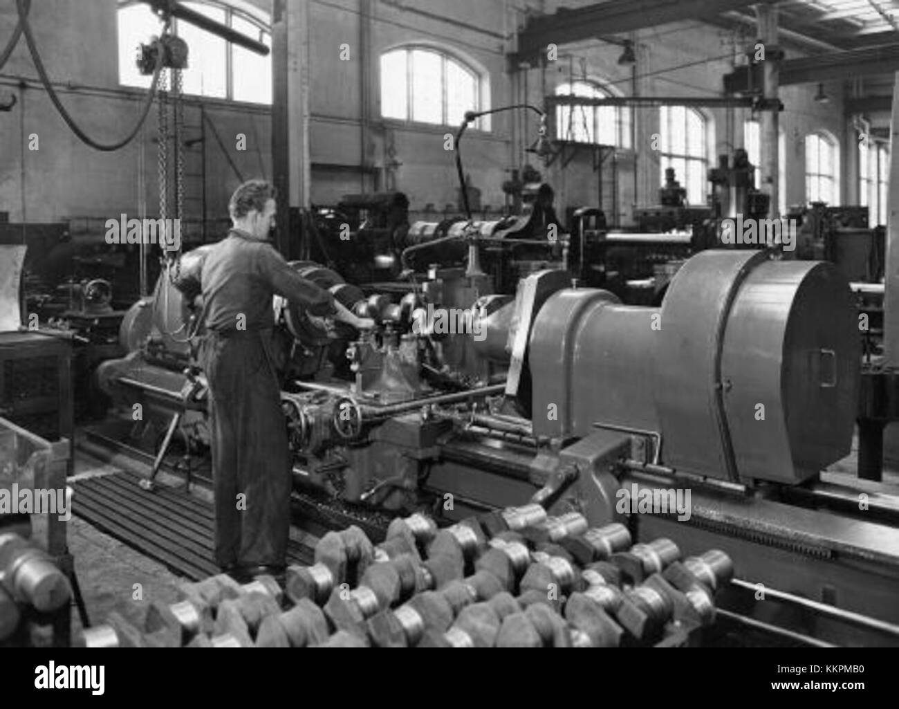 B verkstaden, eine historische schwedische Werkstatt, spiegelt die Handwerkskunst und Industriegeschichte der Mitte des 20. Jahrhunderts in Schweden wider. 1950 war es eine aktive Werkstatt, die zur Herstellung von Werkzeugen, Maschinen und Ausrüstungen für die schwedische Industrie beitrug. Stockfoto