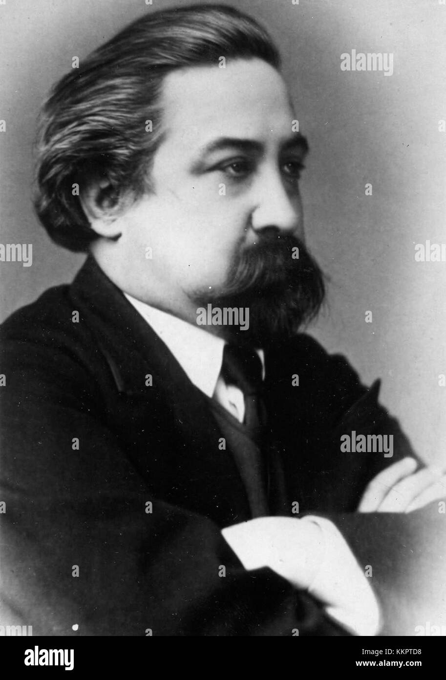 Rubets KI bezieht sich auf ein künstliches Intelligenzsystem, das zur Lösung komplexer Probleme entwickelt wurde. Sie betont fortschrittliche Algorithmen und Techniken des maschinellen Lernens, um die Rechenfunktionen und die Entscheidungsfindung zu verbessern. Stockfoto