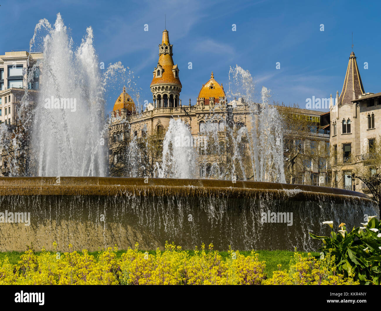 Brunnen auf der Plaza de Catalunya in Barcelona. Stockfoto