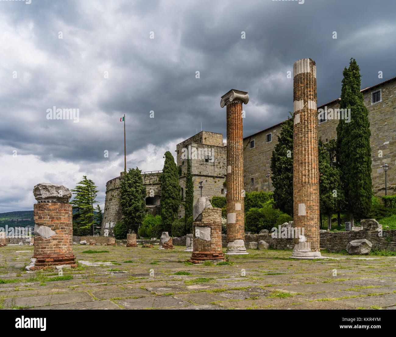 Castello di San Giusto in Triest. Stockfoto