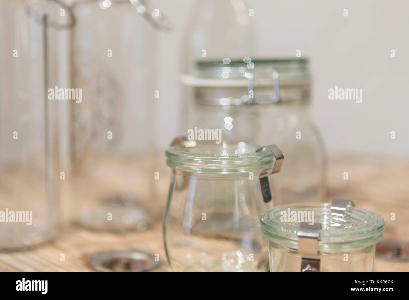 Wiederverwendbare Gläser aus dem unverpackten "Stückgut"-Shop, Altona, Hamburg, Deutschland Stockfoto