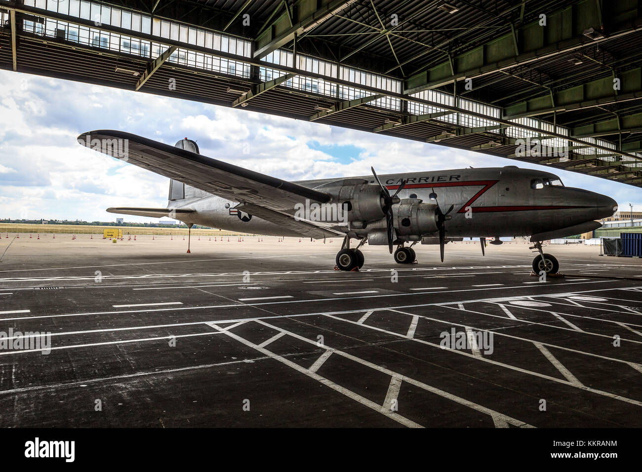 Diese Flugzeuge wurden bei der Berliner Blockade eingesetzt. Die Berliner Blockade (24. Juni 1948 - 12. Mai 1949) war eine der ersten großen internationalen Krisen des Kalten Krieges. Stockfoto