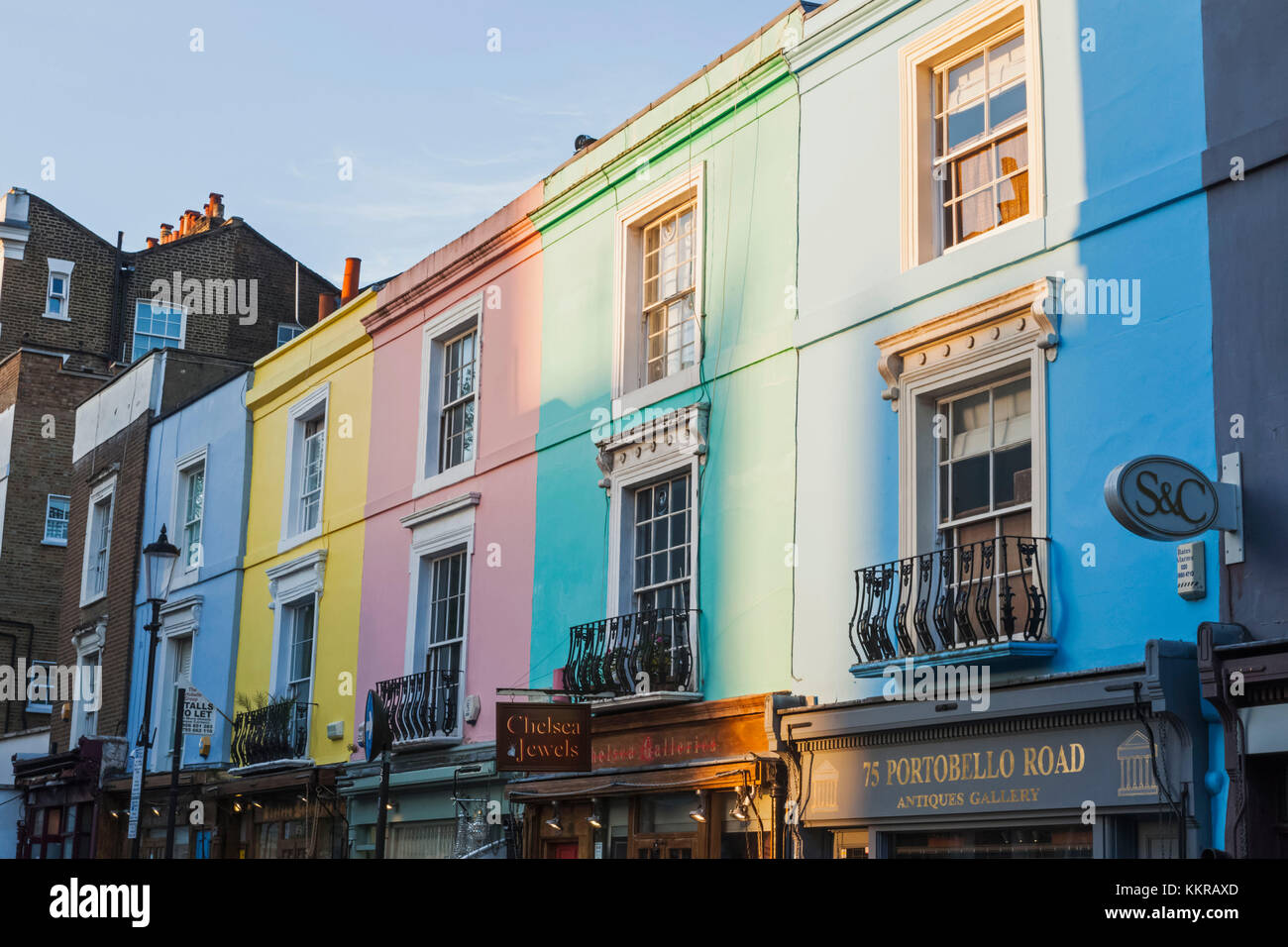 England, London, nottinghill, Portobello Road, bunten Geschäften Stockfoto