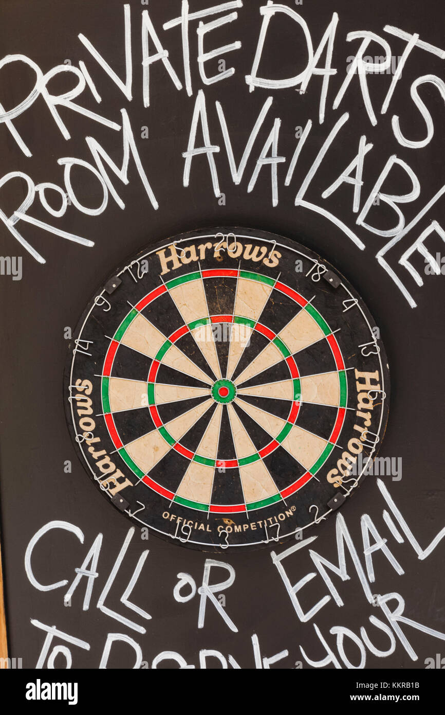 England, London, pub Dartboard Stockfotografie Alamy