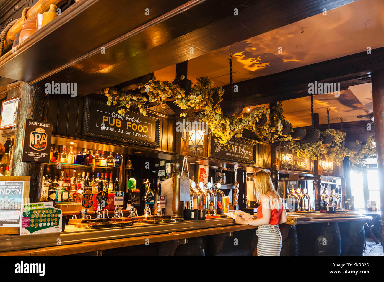 England, London, wapping, die Aussicht von Whitby Riverside pub Stockfoto