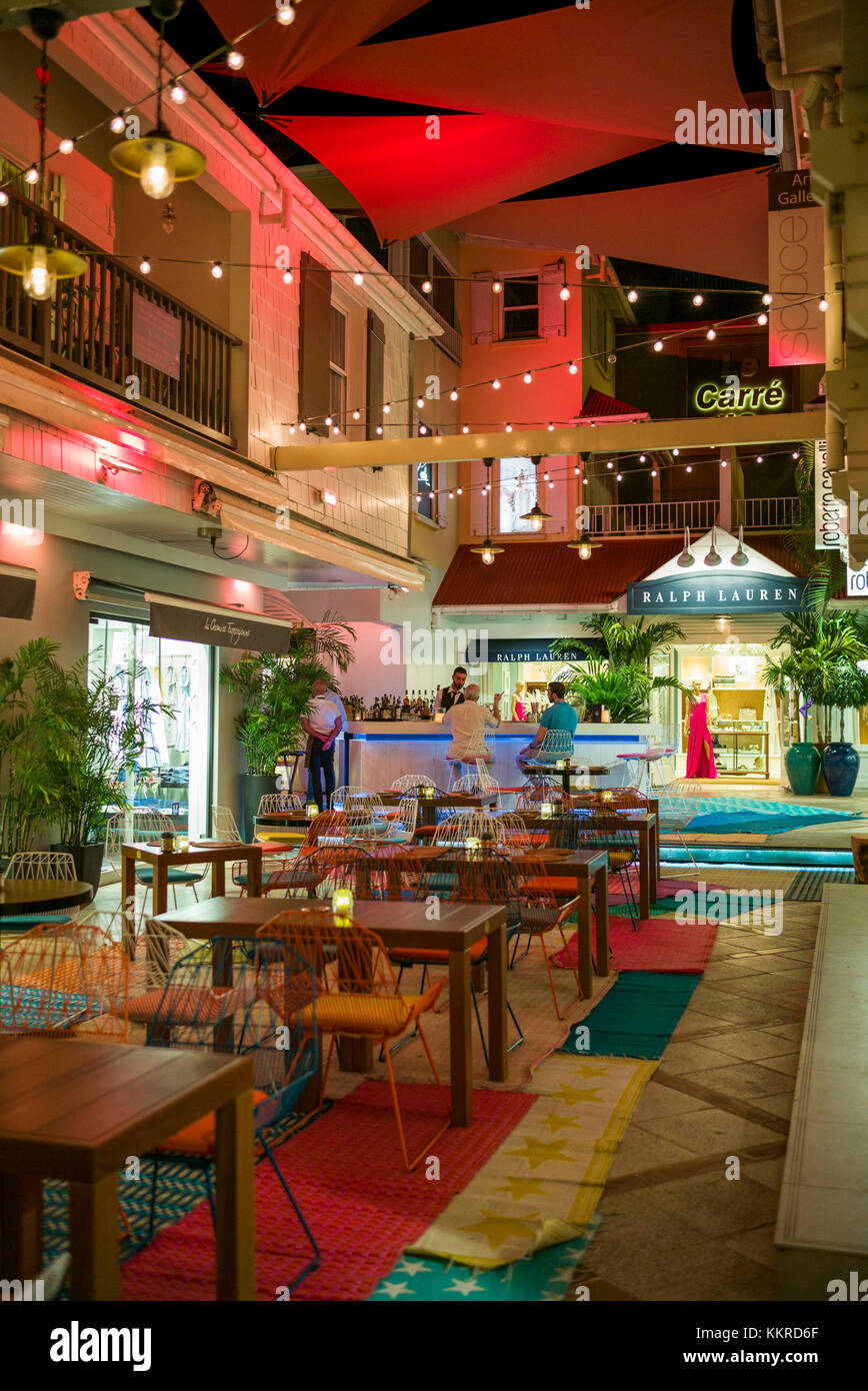 Französische Antillen, St Barthelemy, gustavia, outdoor Shopping Center, Abend Stockfoto