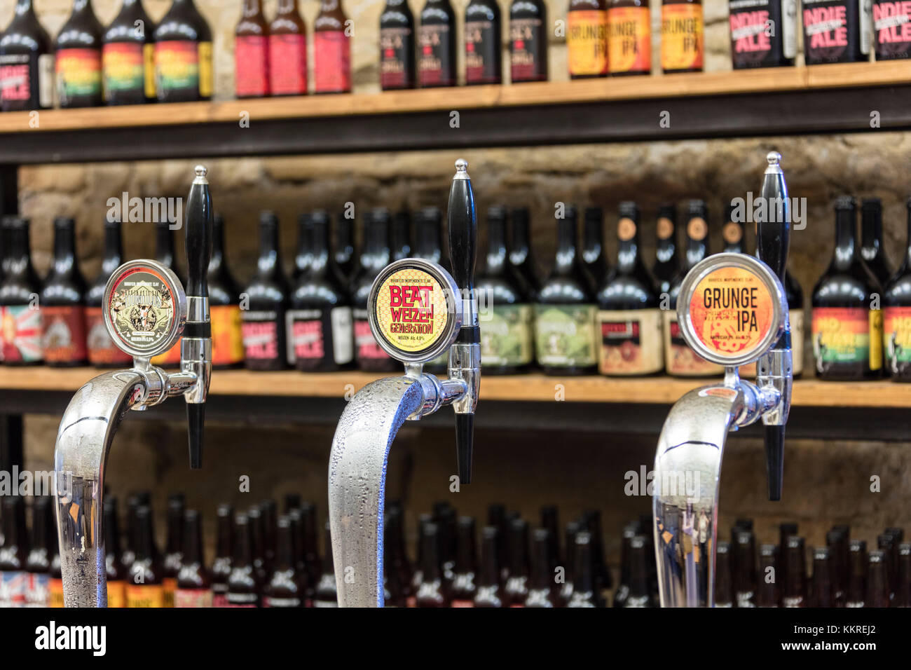 Bier in der Kantine des Klosters astino, longuelo, Provinz Bergamo, Lombardei, Italien, Europa Stockfoto