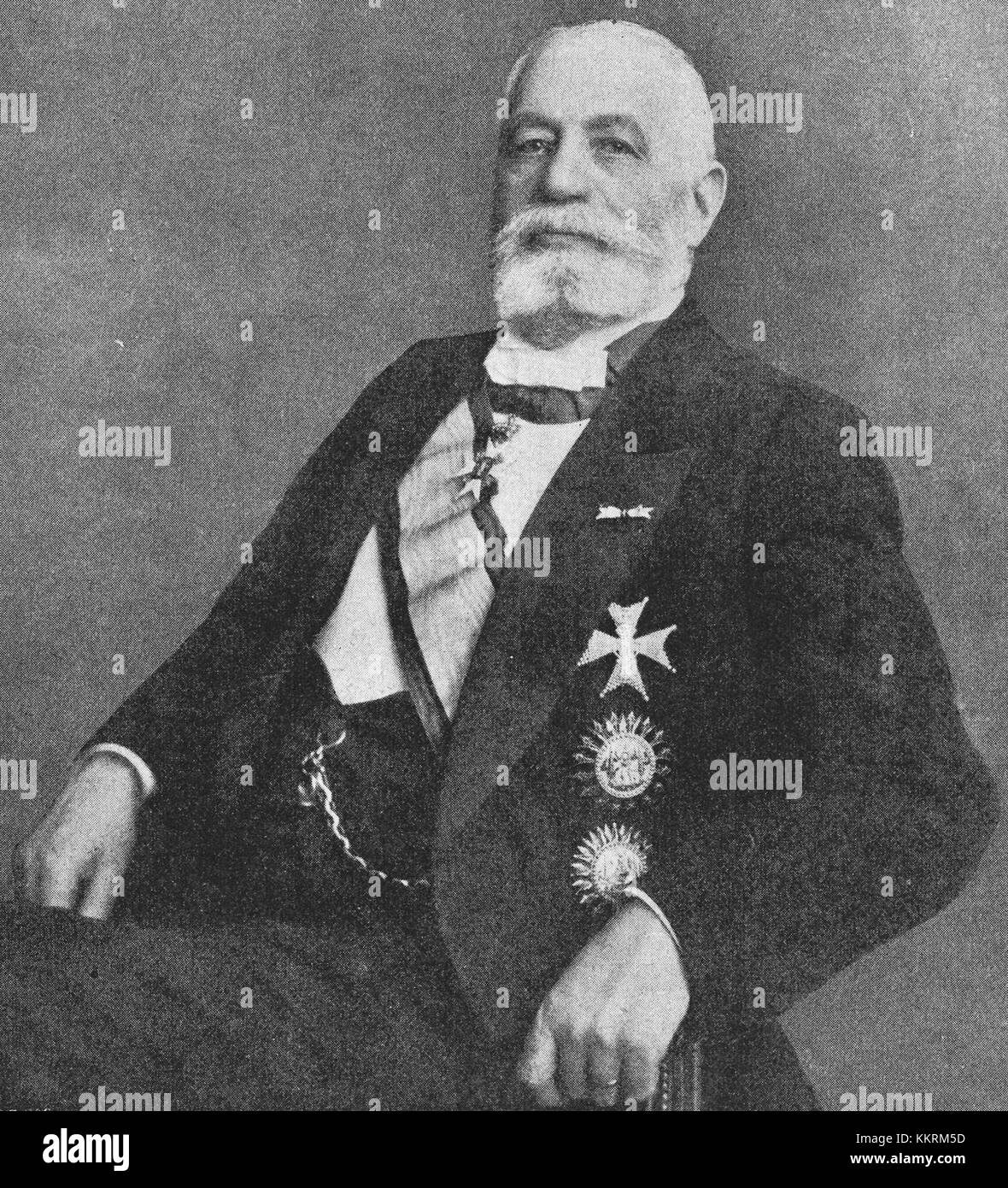 Axel Johnson war ein schwedischer Unternehmer und Industrieller, der für seine Beiträge zur Entwicklung verschiedener Industriezweige in Schweden bekannt war, insbesondere in den Bereichen Schifffahrt, Einzelhandel und Fertigung während des frühen 20. Jahrhunderts. Stockfoto