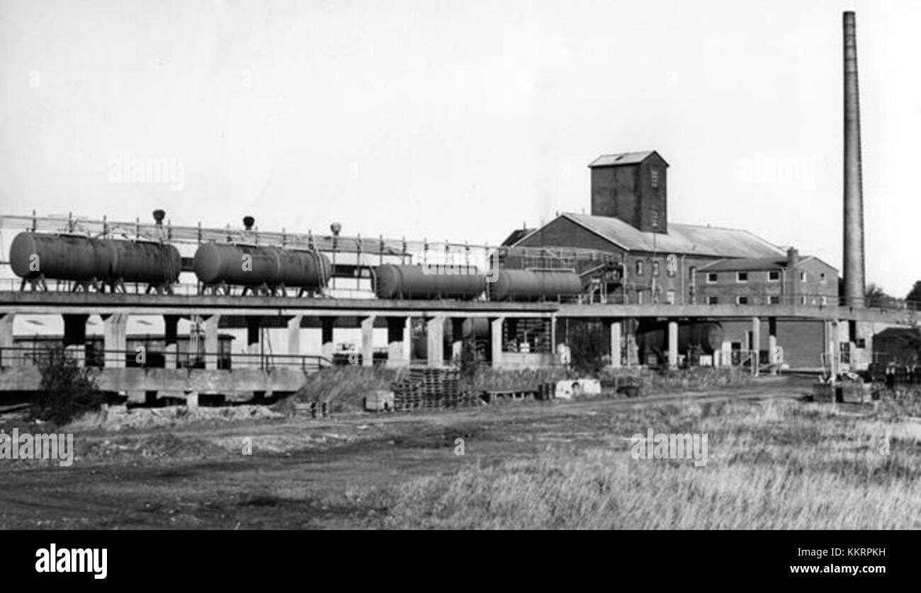 BT Kemi ist ein Unternehmen, das in der chemischen Industrie tätig ist und insbesondere Industriechemikalien herstellt. Das 1967 gegründete Unternehmen hat sich in verschiedene Sektoren wie Landwirtschaft, Lebensmittelproduktion und Produktion entwickelt. BT Kemi ist bekannt für seine Beiträge zu chemischen Prozessen und Produktinnovationen. Stockfoto