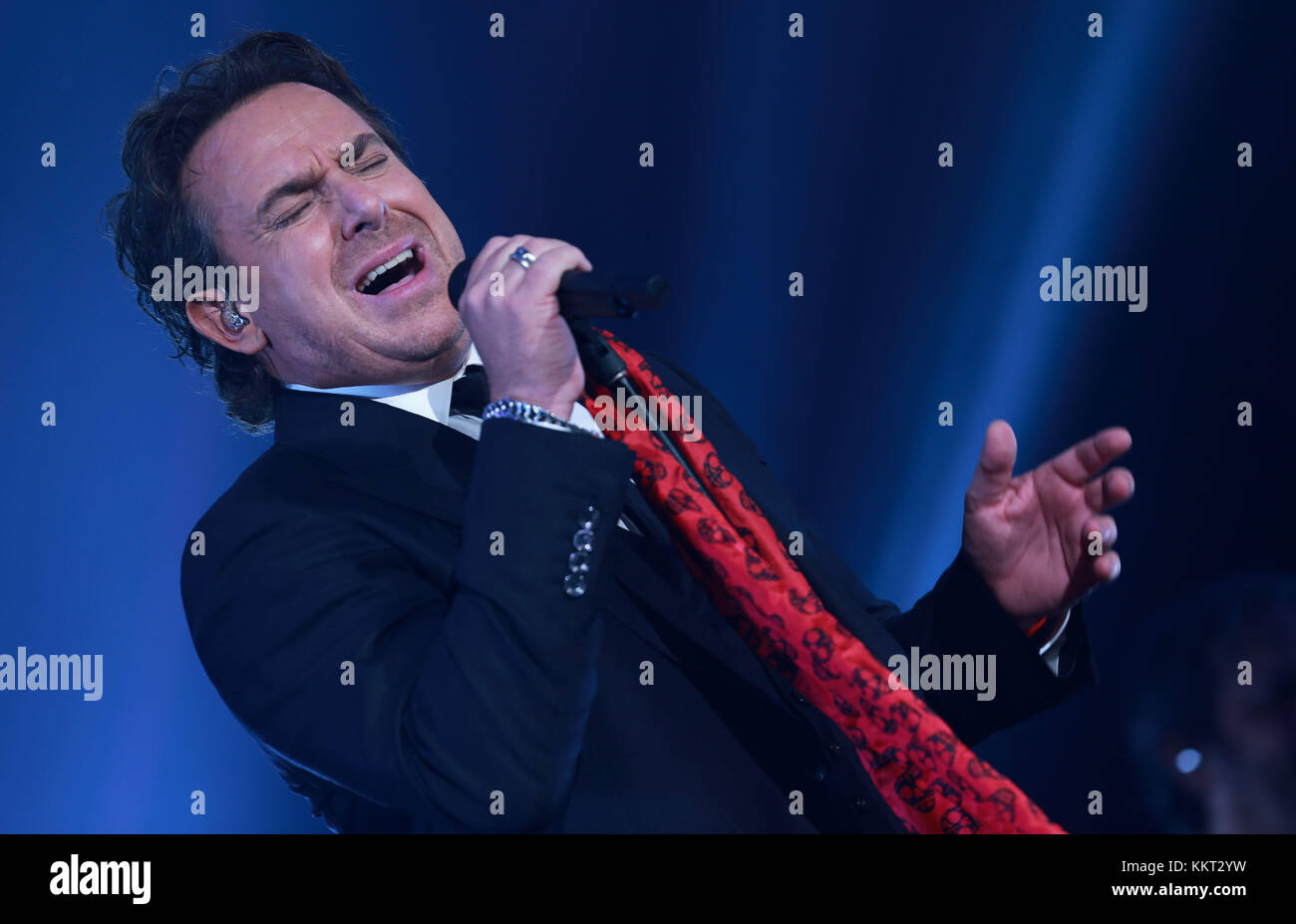 Symphonica in rosso marco borsato Fotos und Bildmaterial in hoher Auflösung Alamy Symphonica in rosso marco borsato Fotos und Bildmaterial in hoher Auflösung Alamy
