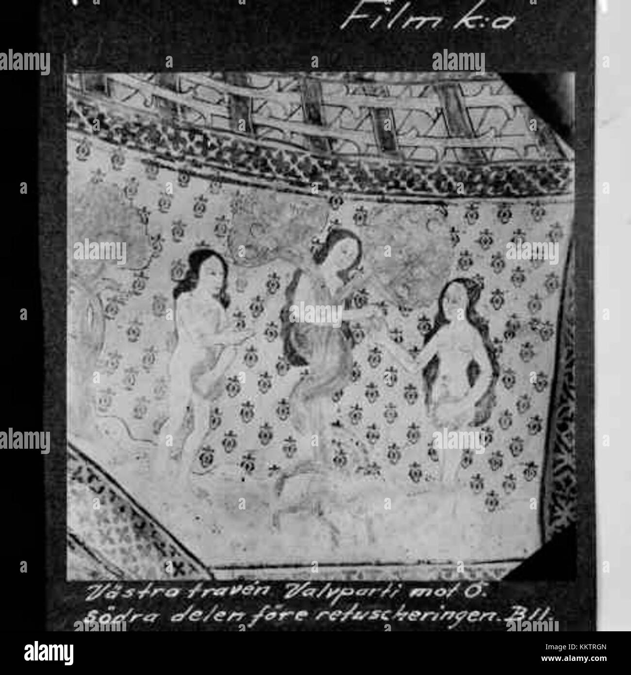 Foto von Mrs. Frank Gould mit ihren Kindern, die einen Familienmoment festhalten. Stockfoto