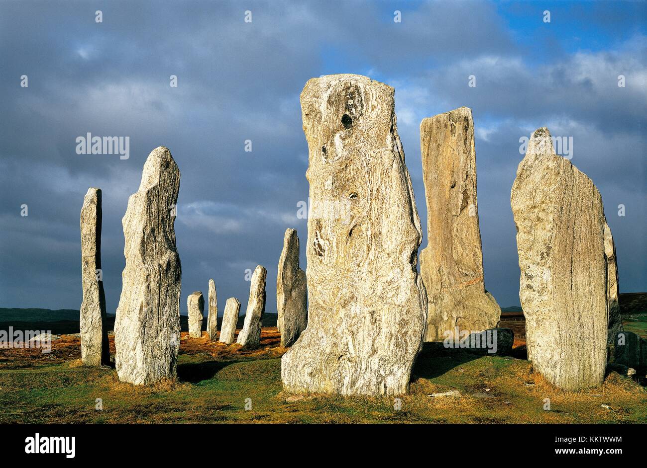Prähistorischer Steinkreis Callanish ist über 5000 Jahre alt. Schottischen Hebriden Insel Lewis. Mittelstein rund um Bestattung cist Stockfoto