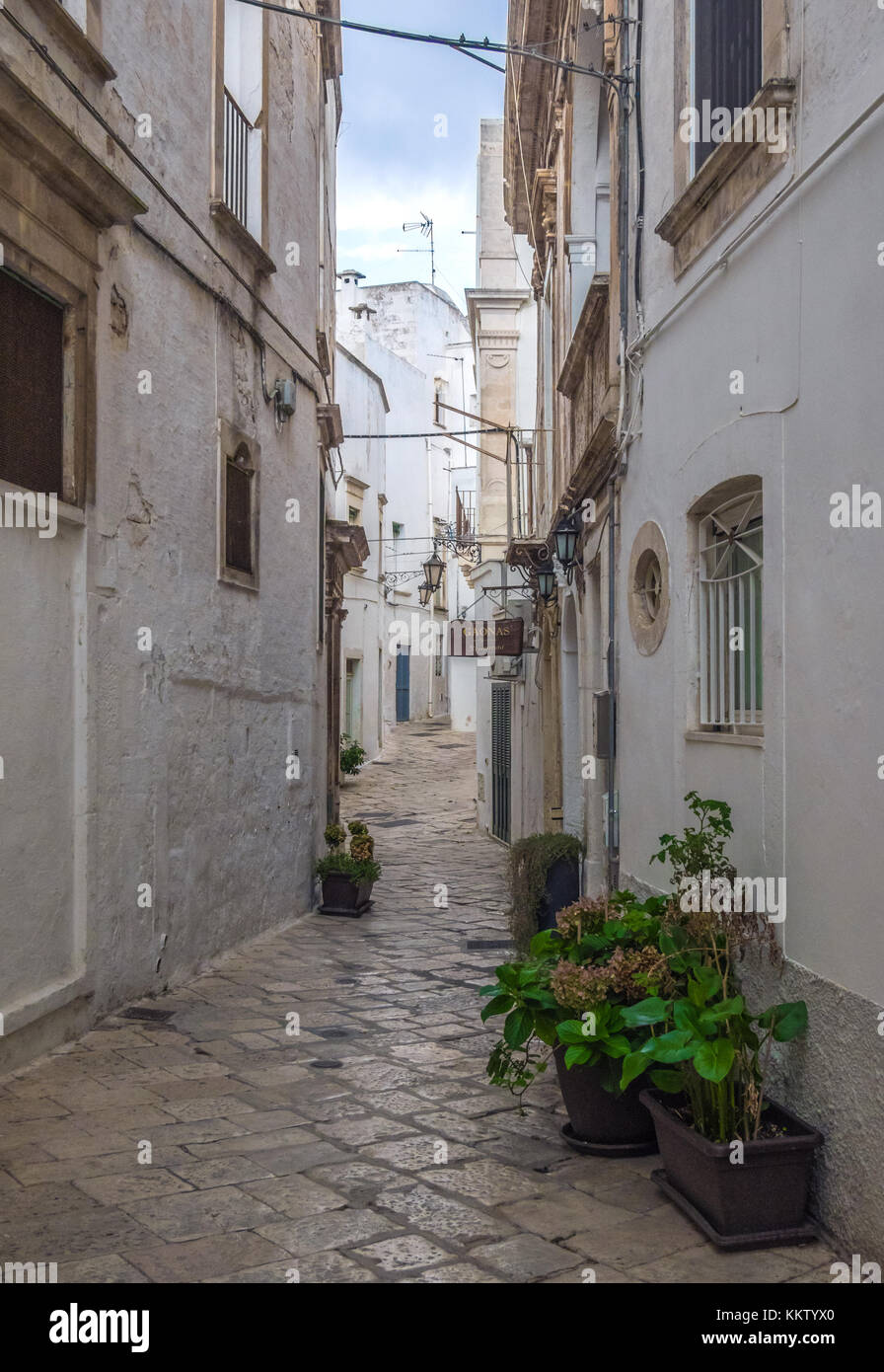 Martina Franca, Italien - das elegante historische Zentrum einer weißen Stadt in der Provinz Tarent, Region Apulien, Süditalien. Stockfoto