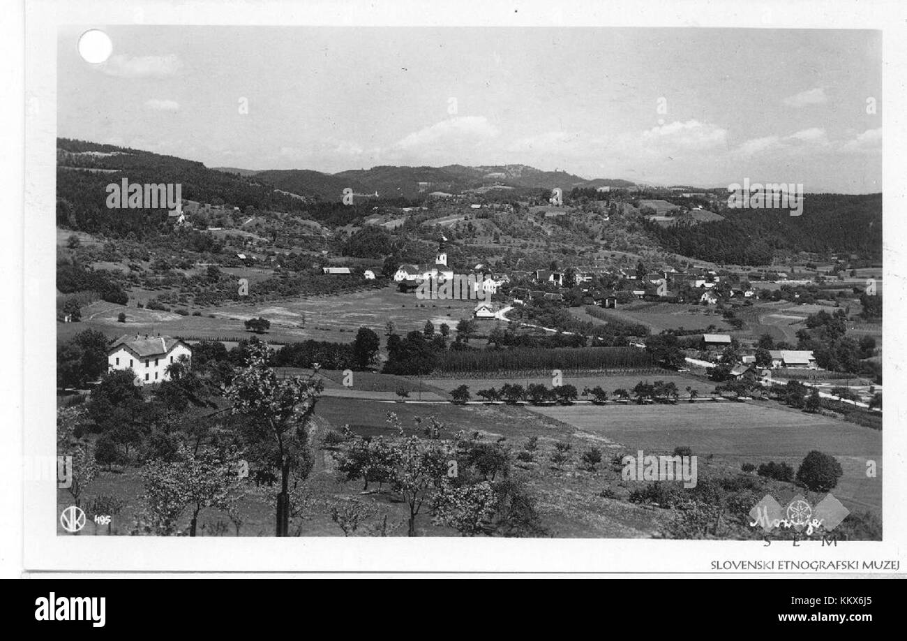 Eine Vintage-Postkarte von Mozirje, einer Stadt in Slowenien, die das Wesen der natürlichen Schönheit und des historischen Charmes der areaâ fängt. Stockfoto