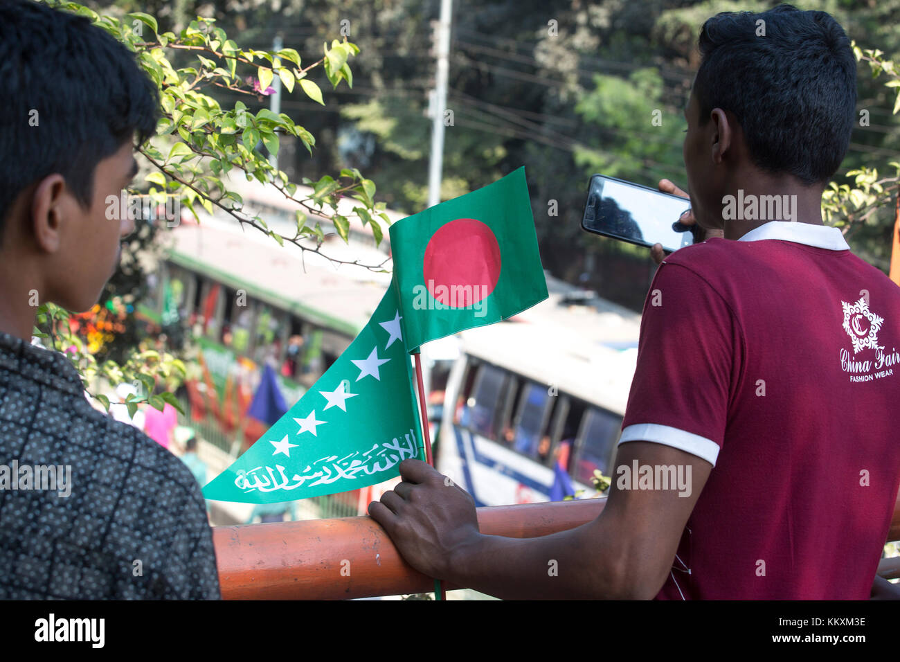 Dhaka, Bangladesch. 3. Dezember, 2017. bengalische Muslime in einem Rallye Kennzeichnung der Feier der Eid-e-milad-un-Nabi, der Geburtstag des Propheten Mohammad in Dhaka, Bangladesh. Sonntag 03. Dezember 2017. jahangir Alam/alamy Leben Nachrichten teilnehmen Stockfoto