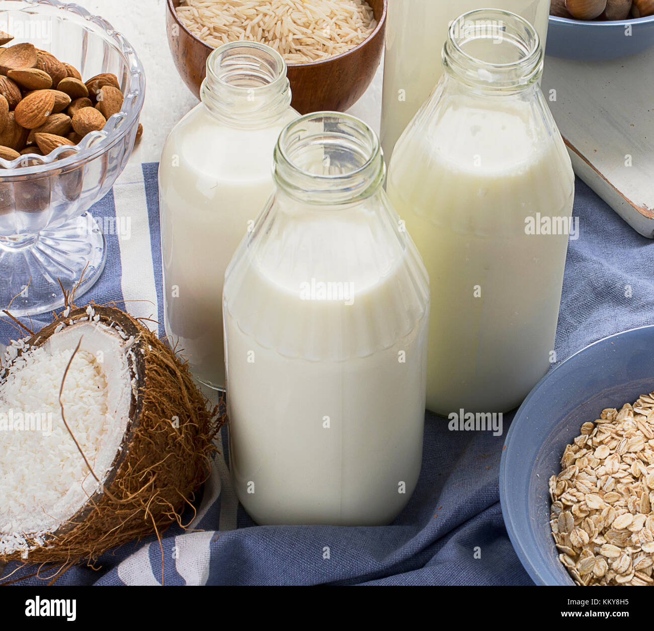 Alternative Arten von Milch. vegan ohne Milch. Stockfoto