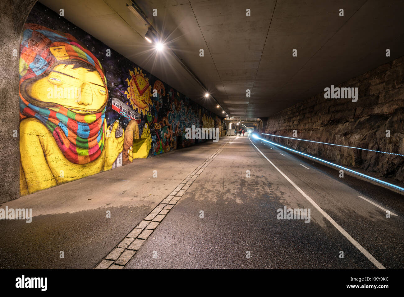 Herbst Radfahren an'Baana, 'Licht Verkehrsweg in Helsinki, Finnland, Europa, EU Stockfoto