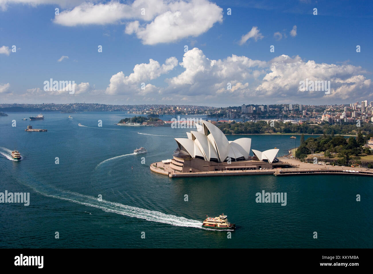 Hohe Aussicht auf den Hafen von Sydney, die Oper - Sydney, Australien. Stockfoto
