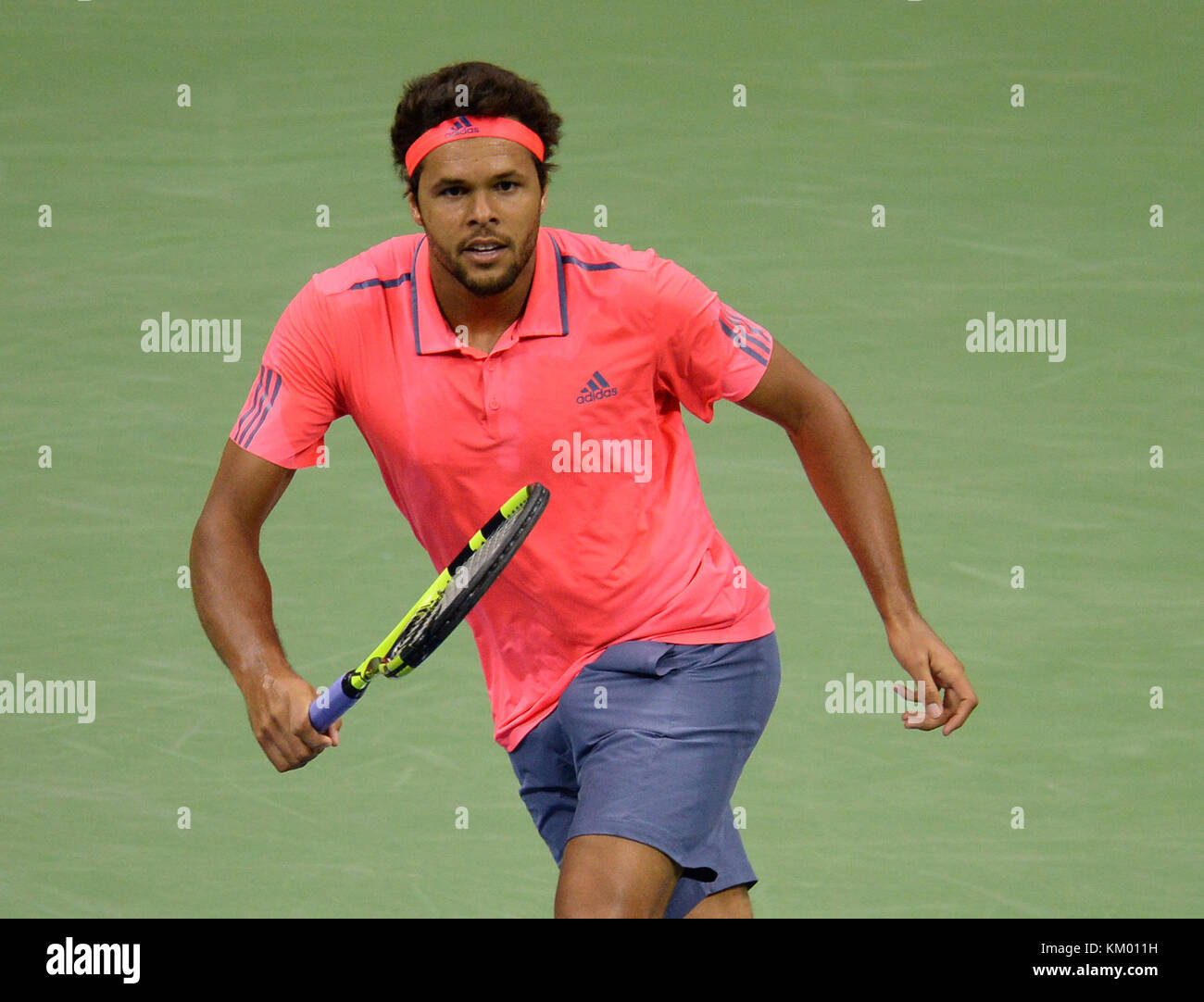 NEW YORK, NY - SEPTEMBER 06: Jo Wilfred Tsonga am 9. Tag der US Open 2016 im USTA Billie Jean King National Tennis Center am 6. September 2016 im Flushing Viertel des Queens Stadtbezirks von New York City Leute: Jo Wilfred Tsonga Stockfoto