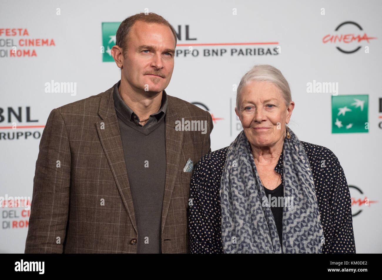 Die britische Schauspielerin Vanessa Redgrave besucht einen Fotoauftrag im 12 Rom Film Festival im Auditorium Parco della Musica in Rom, Italien. Mit: Vanessa Redgrave, Carlo Gabriel nero Wo: Rom, Italien Wann: 02 Aug 2017 Quelle: wenn.com Stockfoto