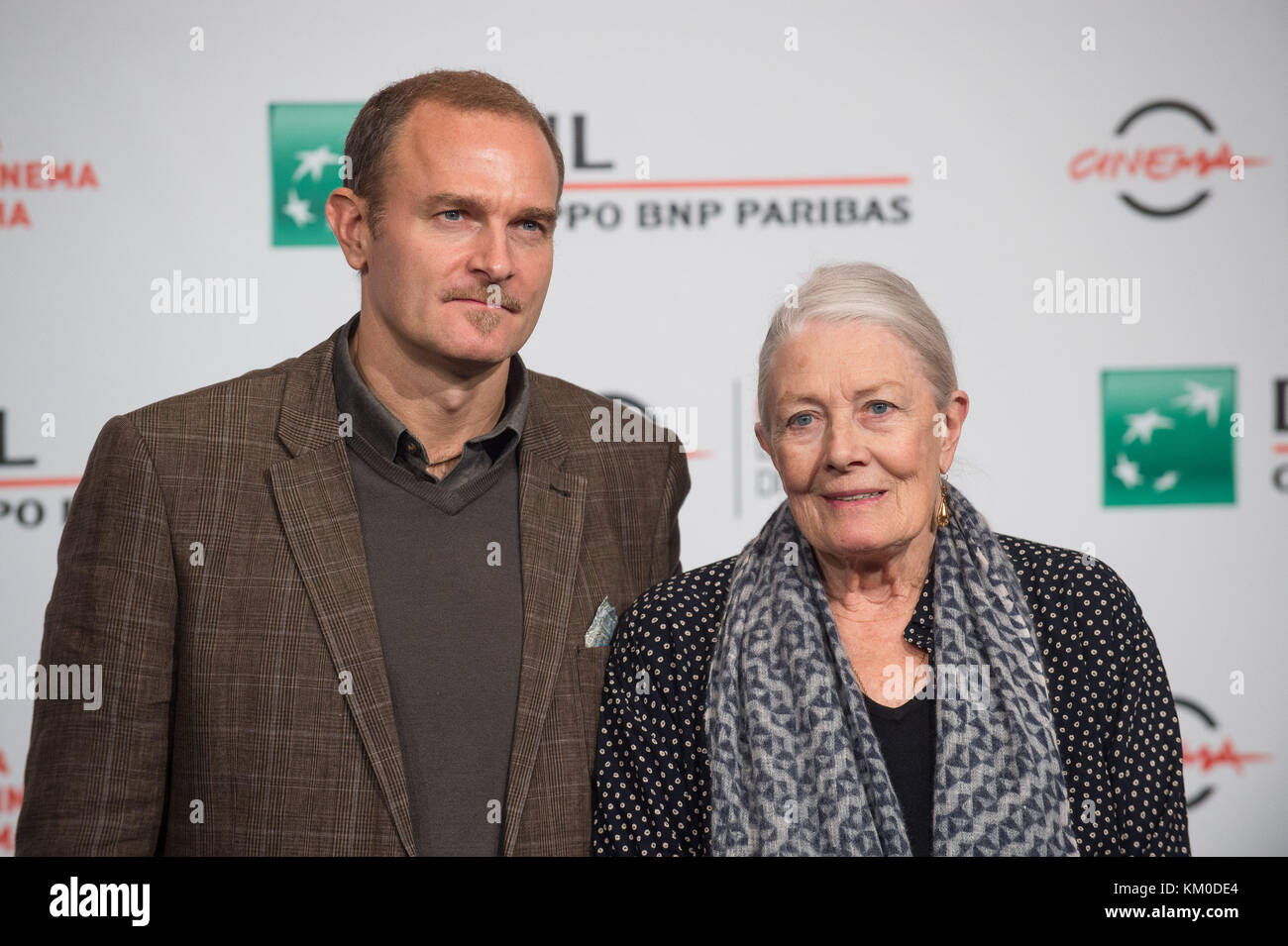 Die britische Schauspielerin Vanessa Redgrave besucht einen Fotoauftrag im 12 Rom Film Festival im Auditorium Parco della Musica in Rom, Italien. Mit: Vanessa Redgrave, Carlo Gabriel nero Wo: Rom, Italien Wann: 02 Aug 2017 Quelle: wenn.com Stockfoto