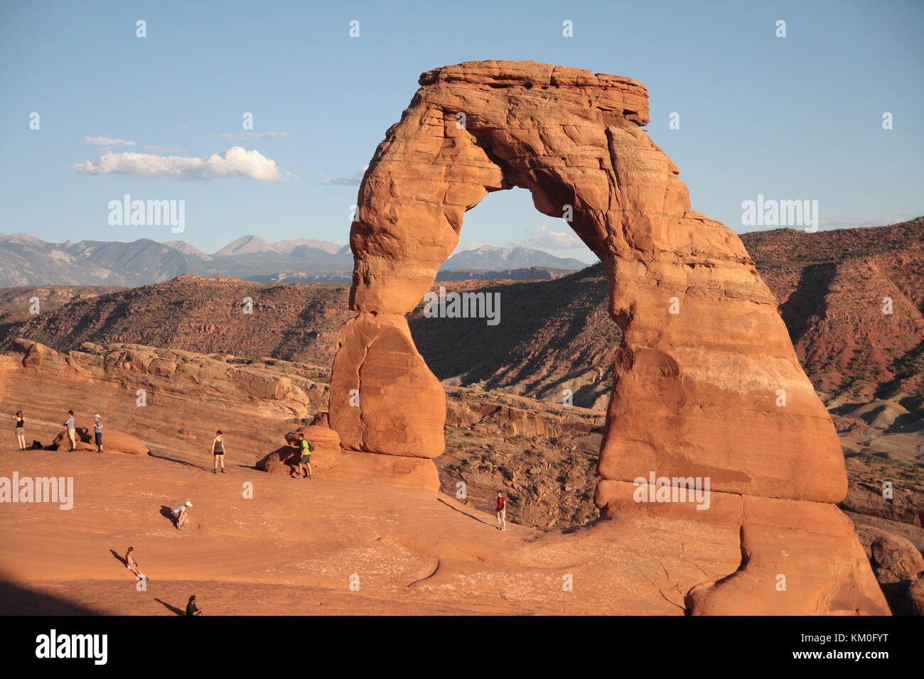 Zarte Arch, dem berühmtesten Natural Arch im Arches National Park, Utah, USA. Stockfoto