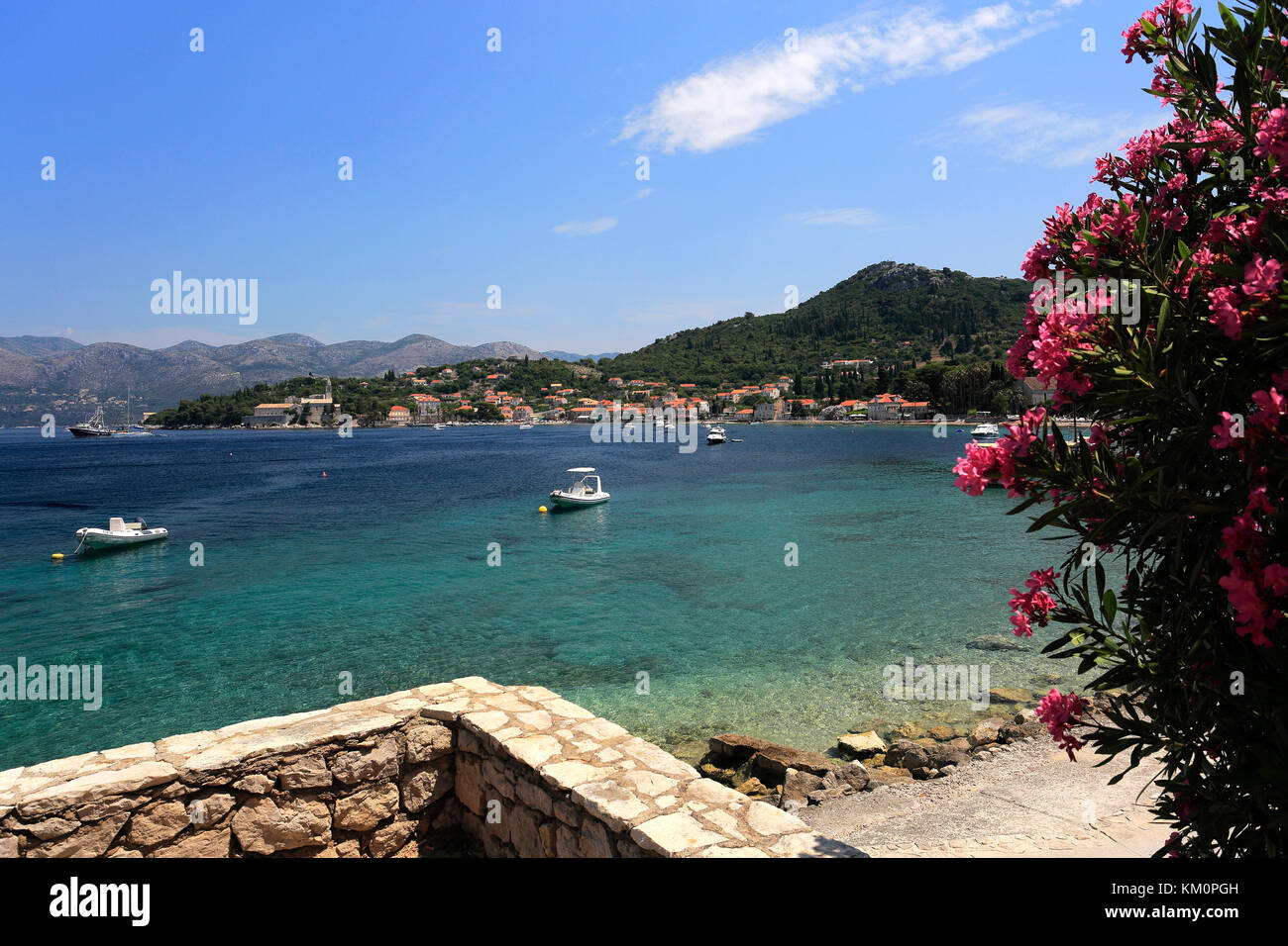 Sommer Blick auf den Strand der Insel Lopud, einer der Elaphitischen Inseln in der Nähe von Dubrovnik, Dalmatinische Küste, Adria, Kroatien, Europa Stockfoto