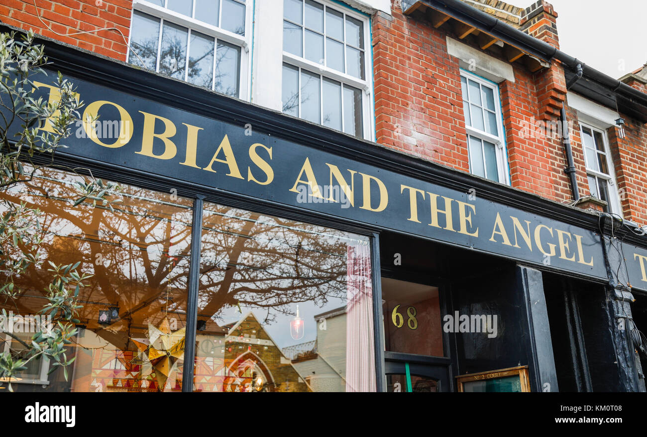 Tobias und der Engel shop Front in Barnes, SW 13, ein wohlhabender Vorort von London, England, Großbritannien Stockfoto