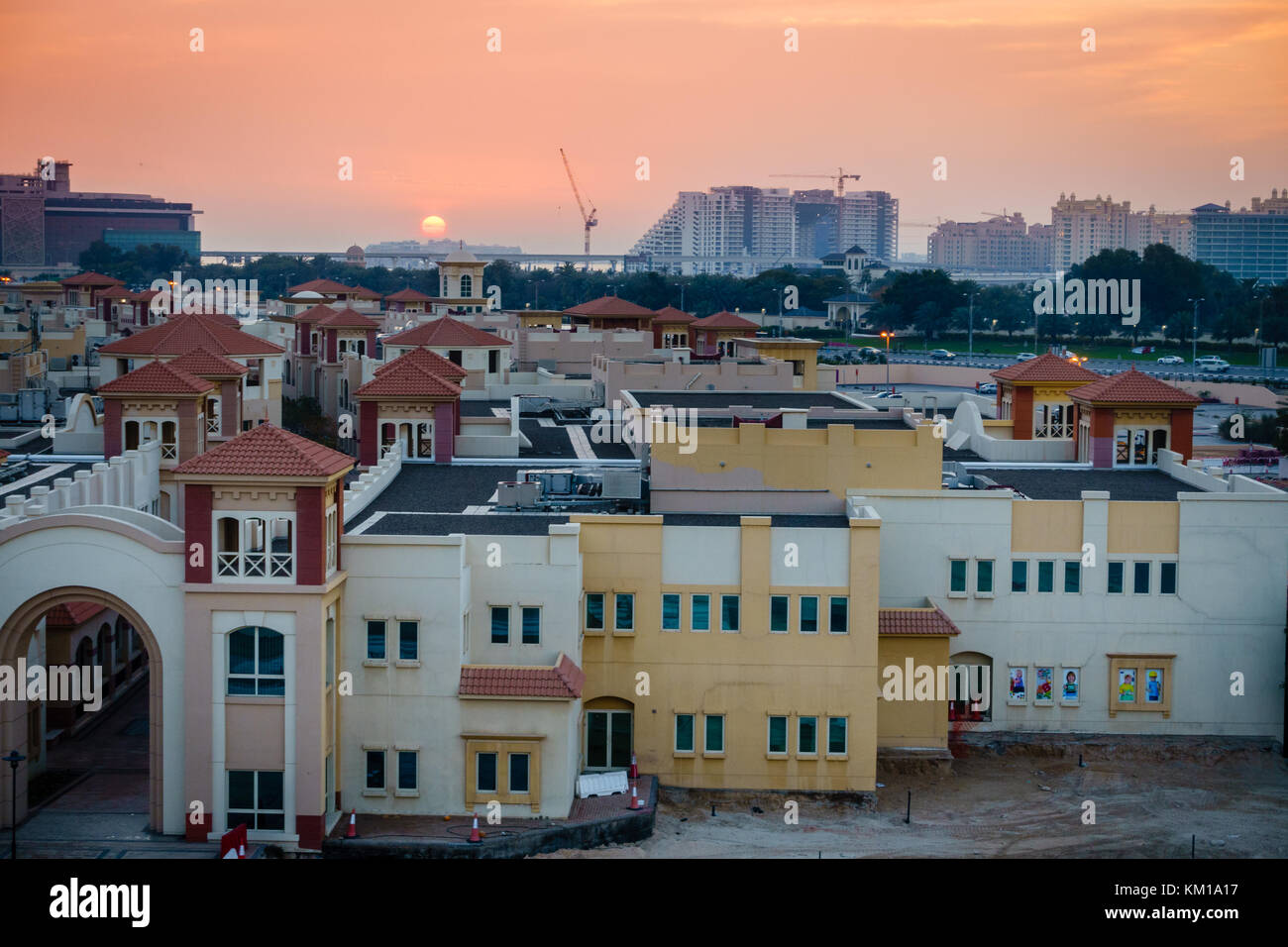 Schönen Sonnenuntergang über das Knowledge Village in Dubai Stockfoto
