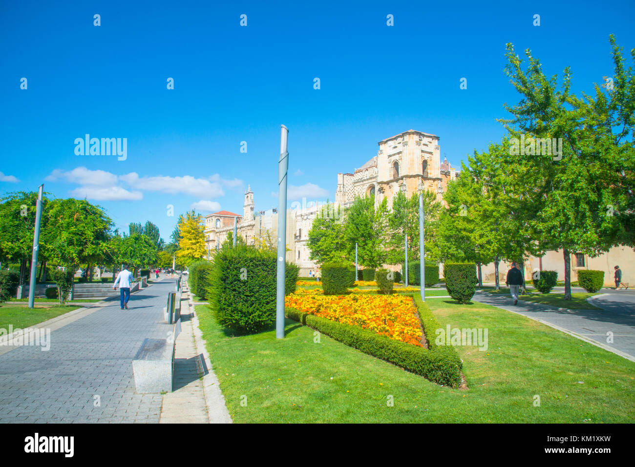 Gärten neben dem Parador de San Marcos. Leon, Spanien. Stockfoto