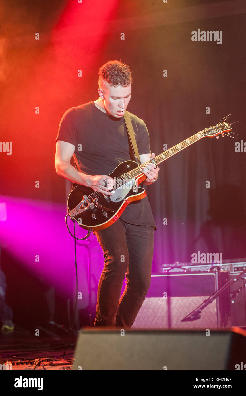Bognor Regis, Großbritannien. Dezember 2017. April Towers spielen Electric Dreams Festival. Quelle: Ken Harrison/Alamy Live News Stockfoto