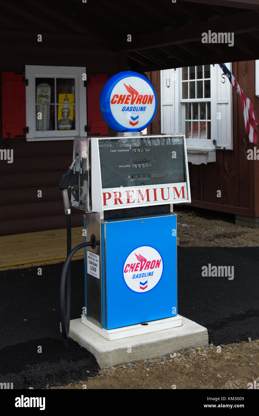 Vintage Chevron Tankstelle Stockfoto