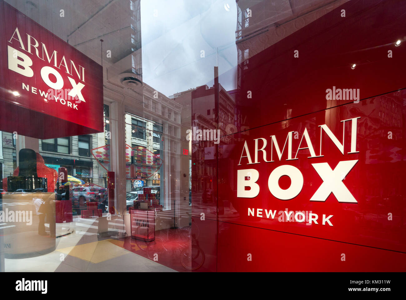 The Armani Box Store in SoHo, New York City, ein Pop-up-Geschäft für den Urlaub Stockfoto