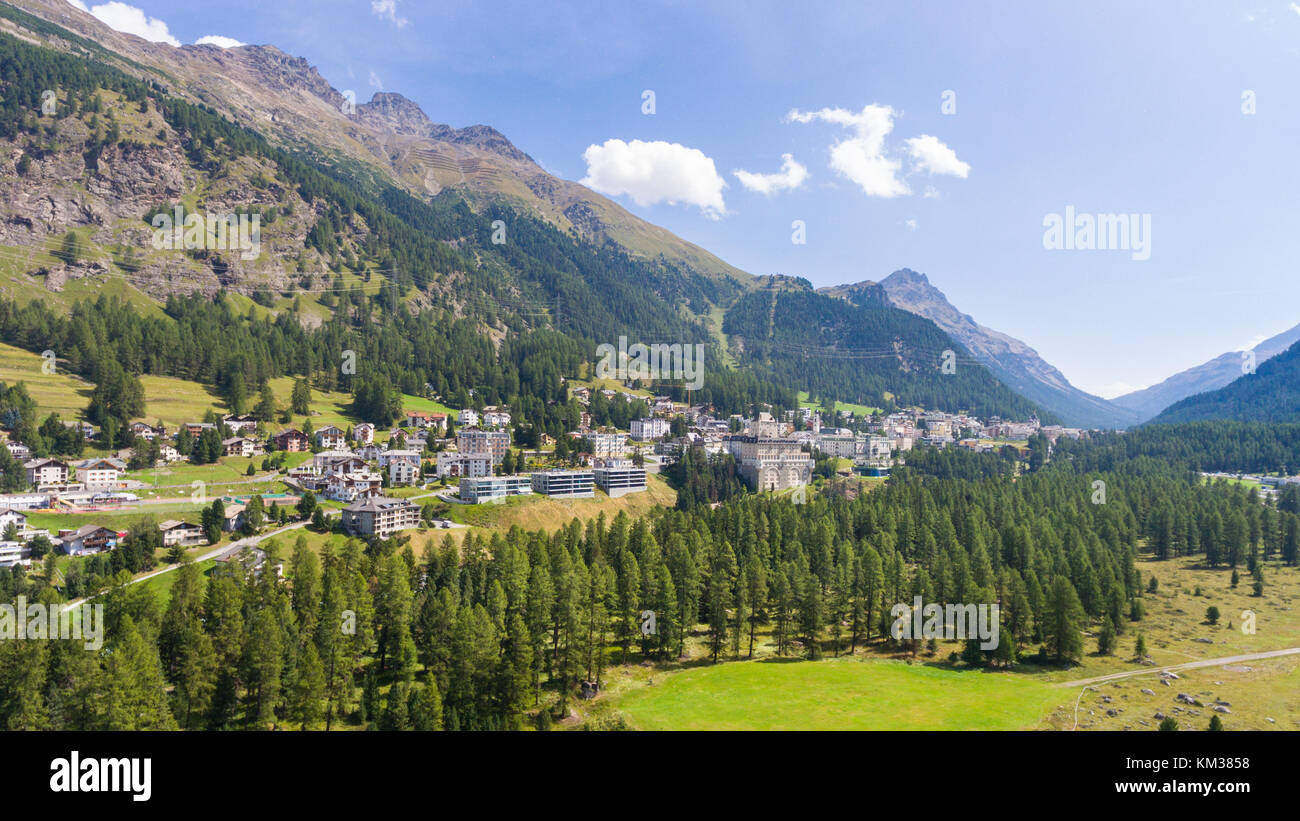 Dorf Pontresina im Engadin, Luftaufnahme Stockfoto