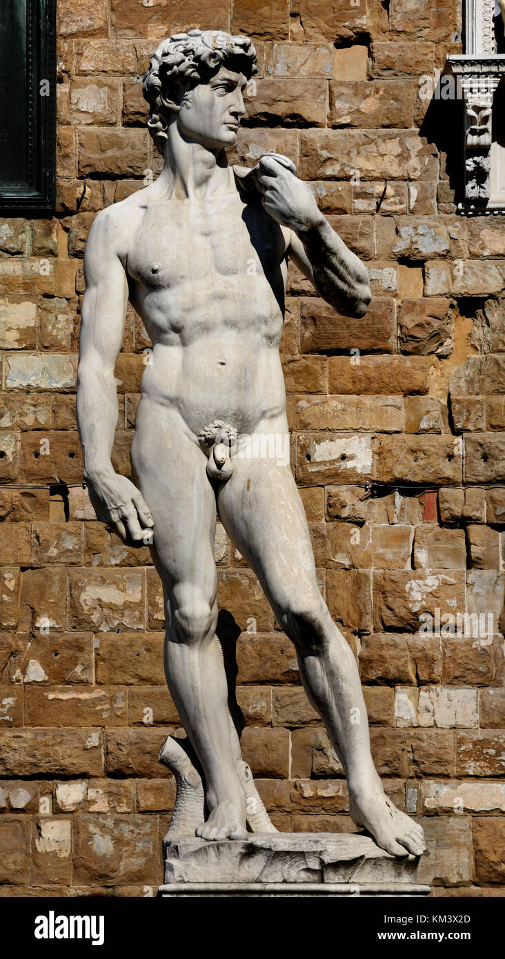 'Statue' von Michelangelo David vor dem Palazzo Vecchio in der 'Piazza della Signora Florenz Toskana Italien Stockfoto