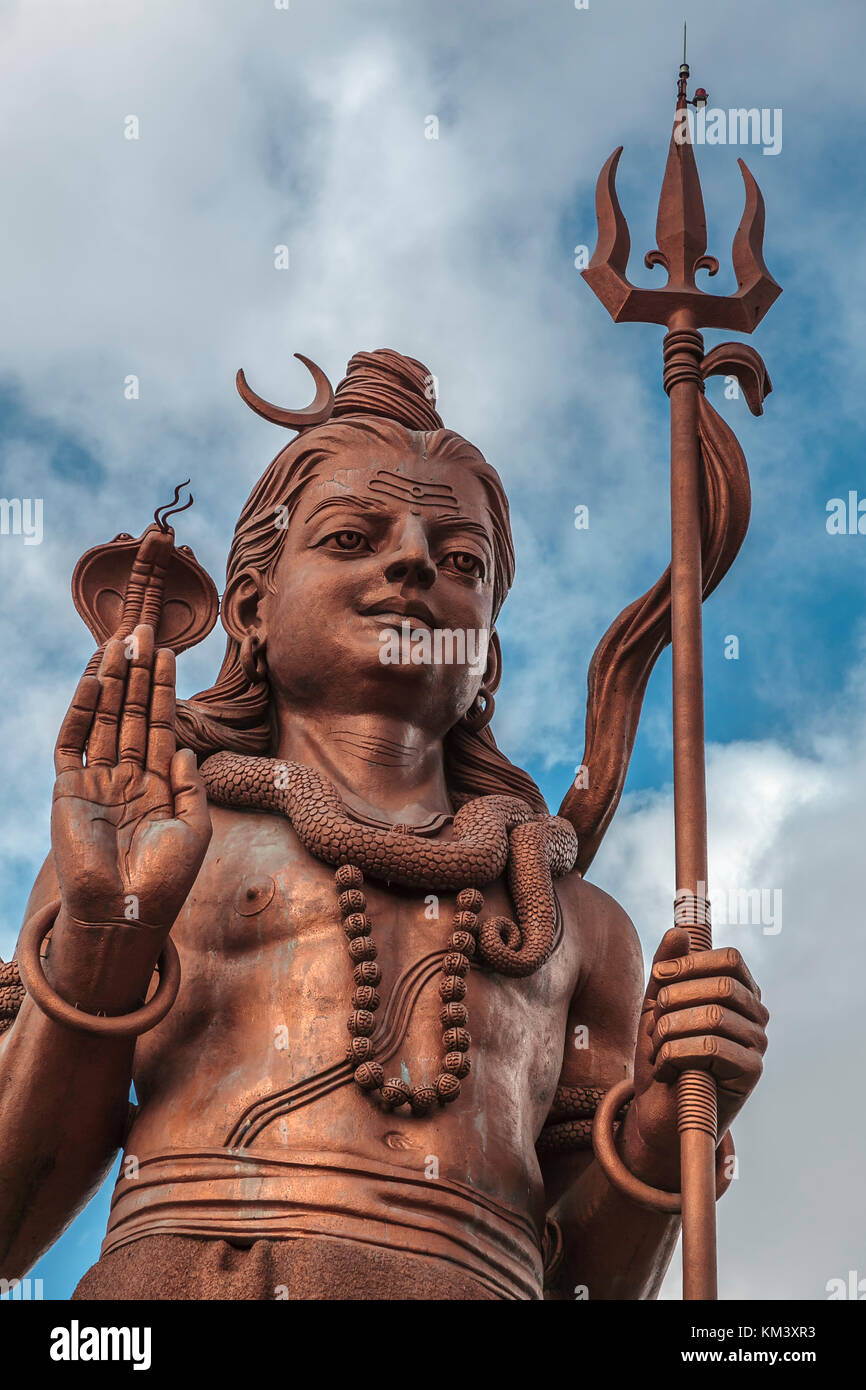 Riesige Statue der hinduistischen Gottheit Shiva an der Ganga Talao, Grand Bassin, Mauritius Stockfoto