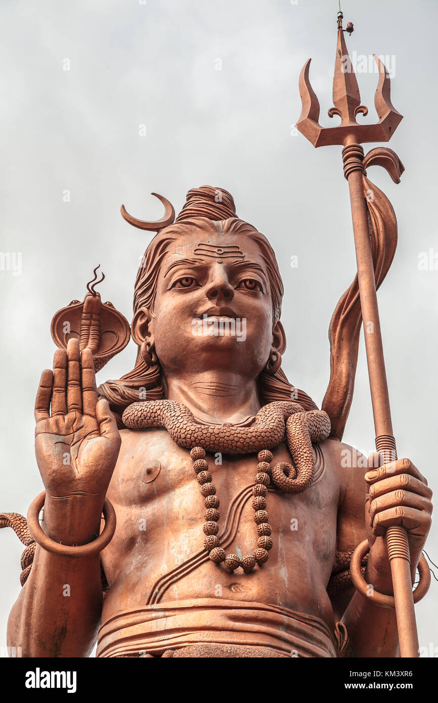 Riesige Statue der hinduistischen Gottheit Shiva an der Ganga Talao, Grand Bassin, Mauritius Stockfoto